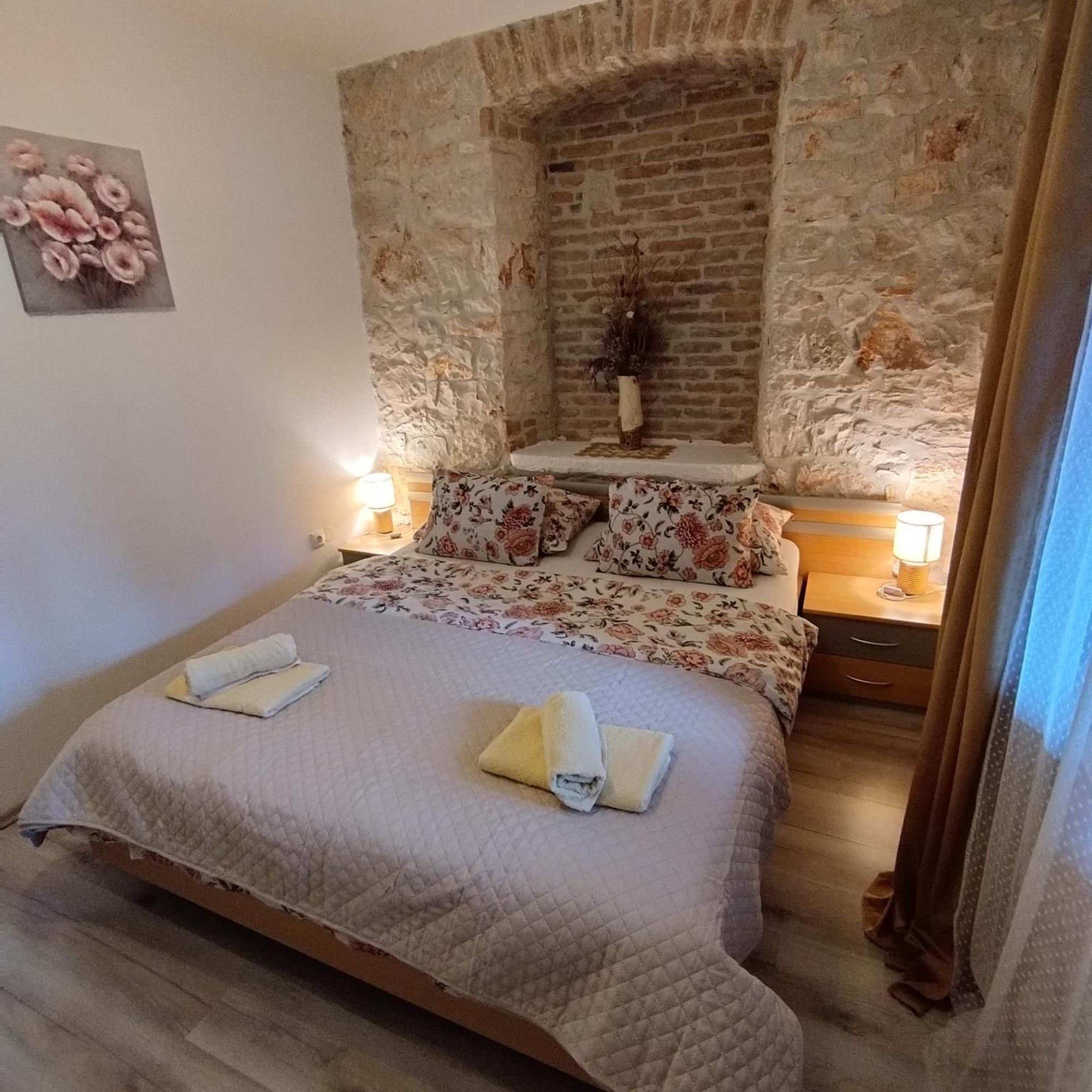 Apartmani Memic 100 M Do Plaze, Apartments Memic Only 100M From Beach Porec Exterior photo