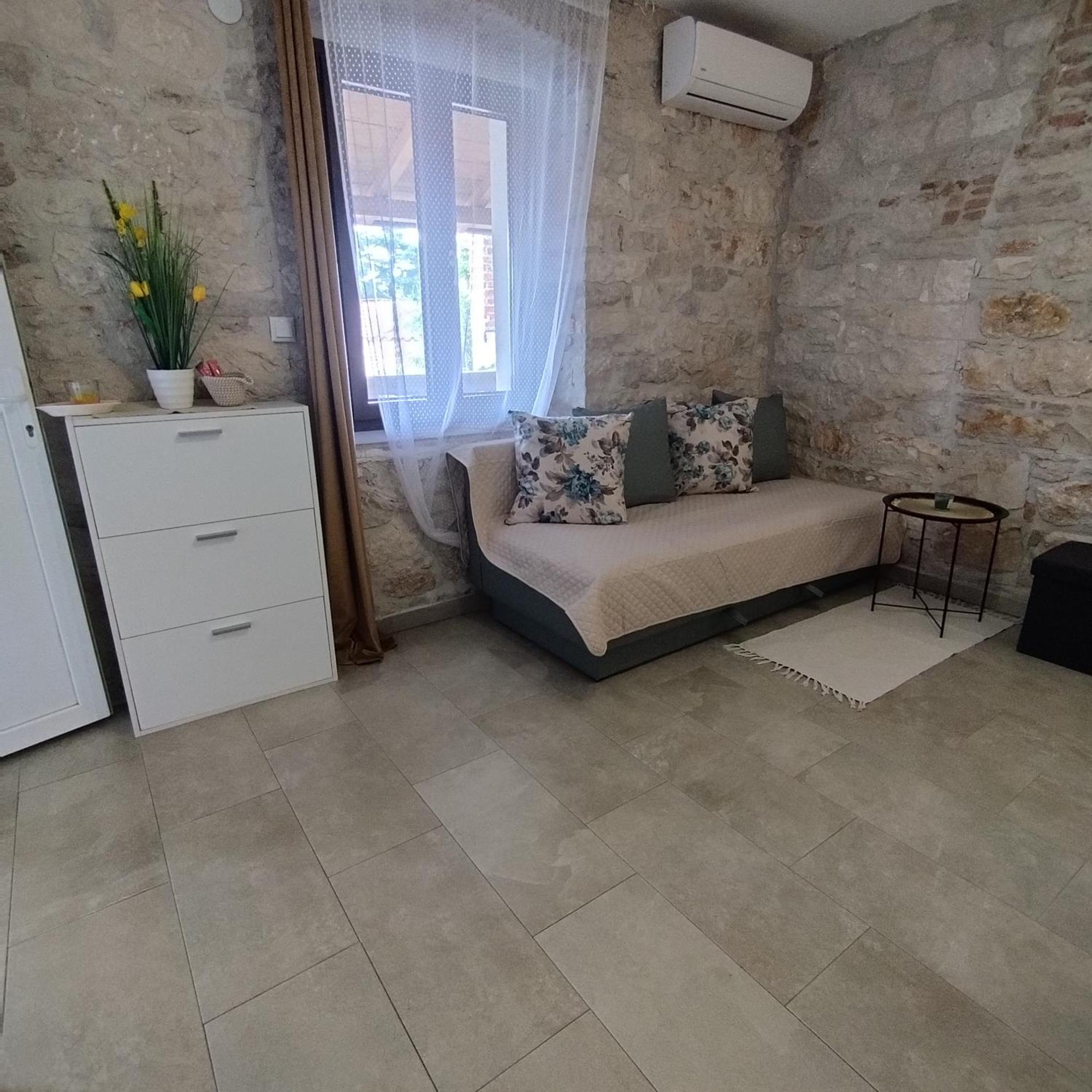 Apartmani Memic 100 M Do Plaze, Apartments Memic Only 100M From Beach Porec Exterior photo
